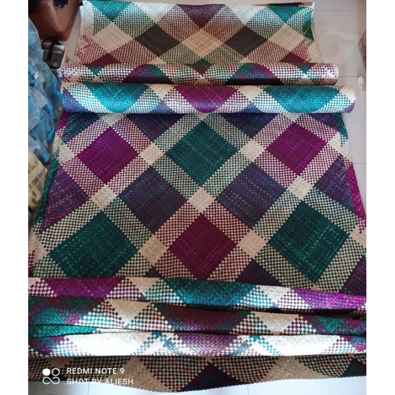 Native Romblon Mat Assorted Design Family Size Shopee Philippines