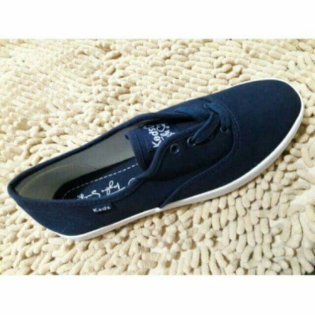 navy blue keds