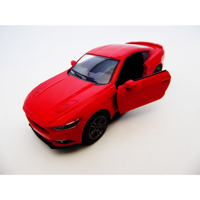 2015 ford mustang diecast model