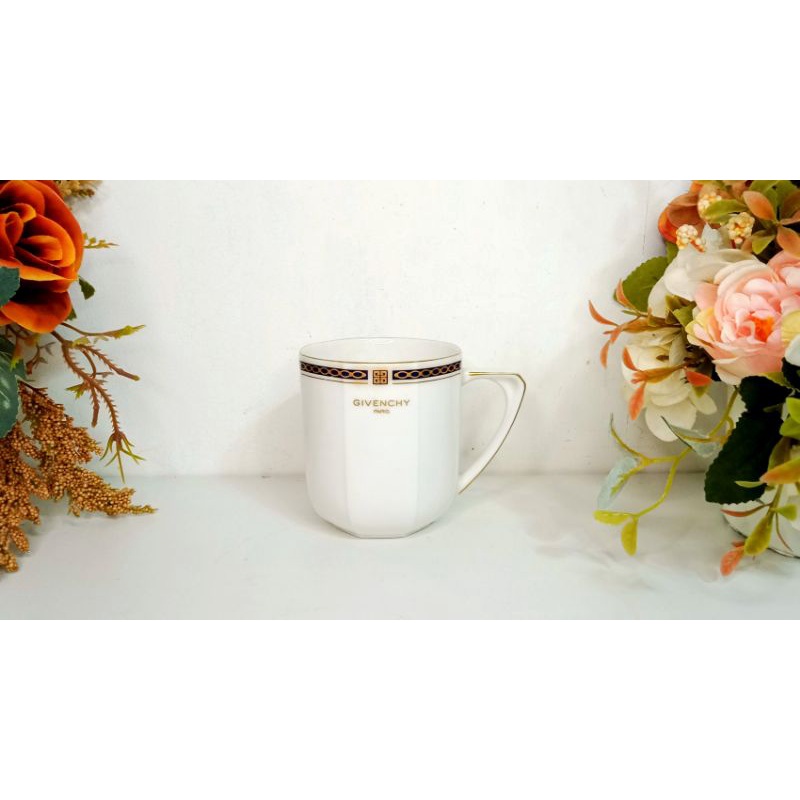 GIVENCHY MUG (HAS VERY MINIMAL RIM RUBS) Shopee Philippines