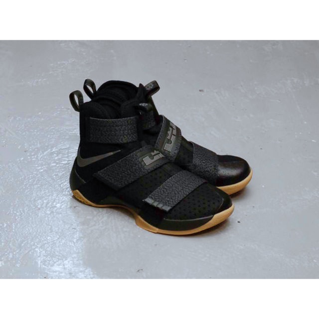 lebron soldier x