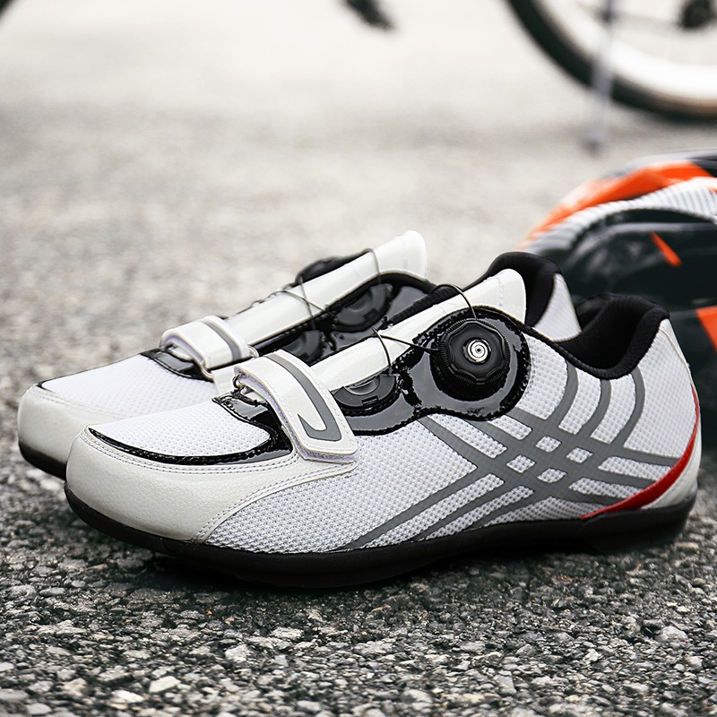 sneaker style cycling shoes