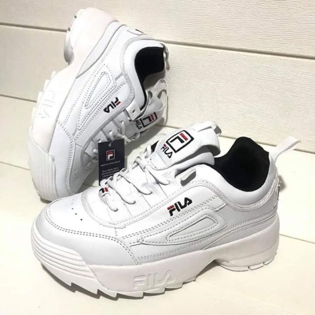 fila disruptor white and black