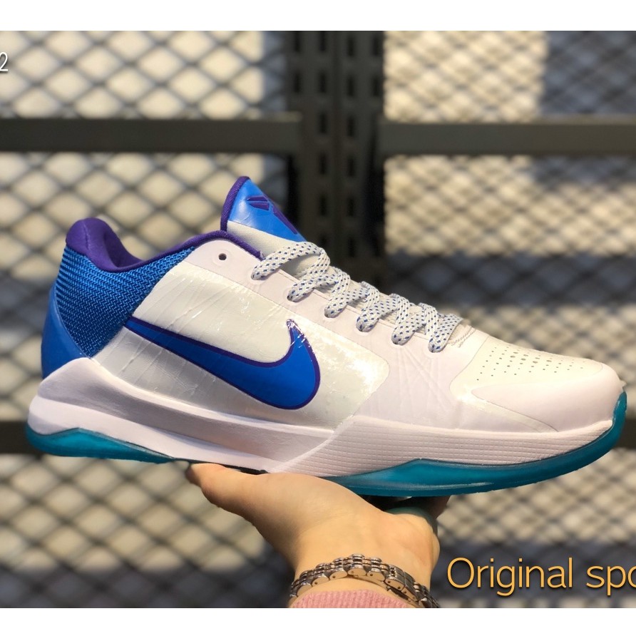 nike kobe low top