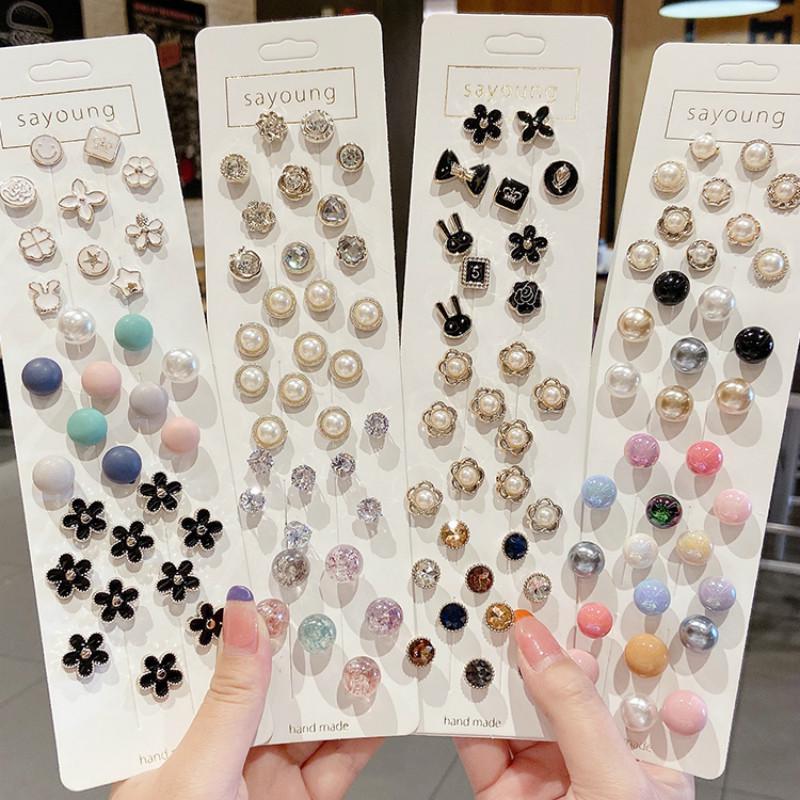 630 PCS Fashion Brooch Cute Closing Neckline Decorative Pin Fixed Pin