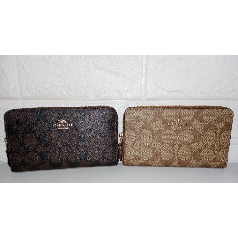 Coach Medium Id Zip Wallet In Signature Canvas Shopee Philippines