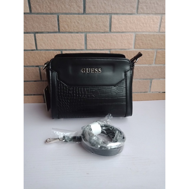 guess croc shoulder bag