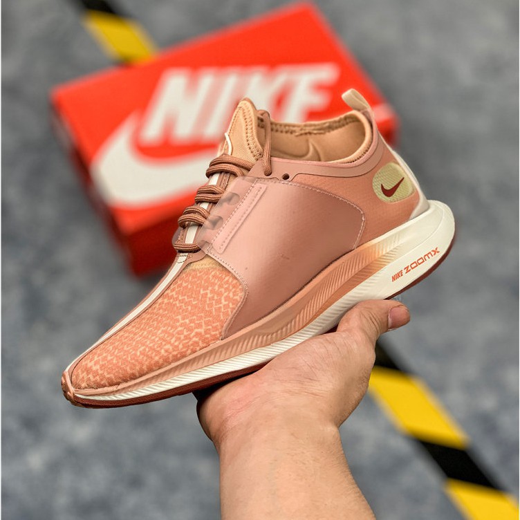 nike peach running shoes