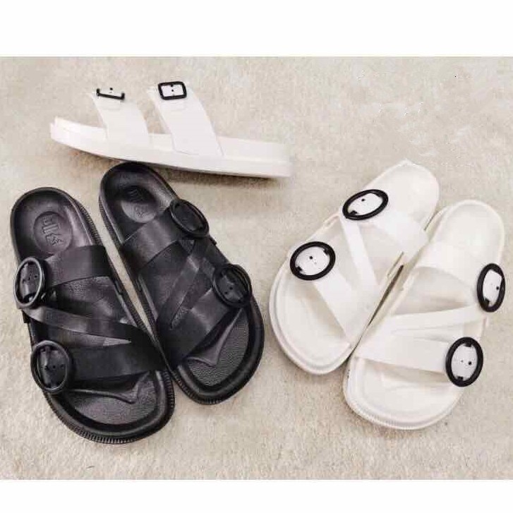 ladies white slippers