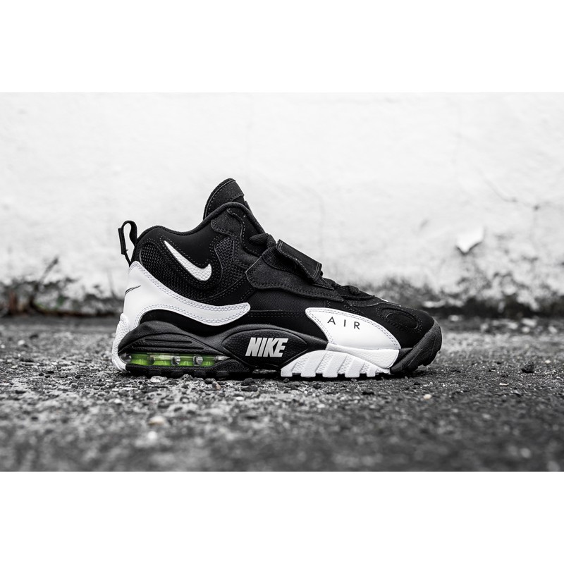 nike air max speed turf black and white