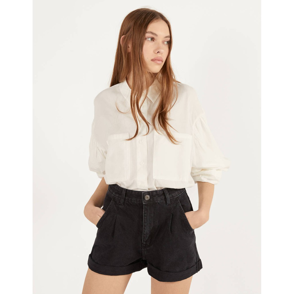 mom shorts bershka