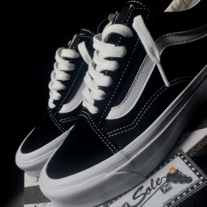 OLDSKOOL VAULT LX OG BLACK WHITE (V2) | Shopee Philippines