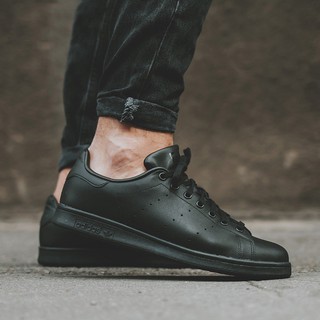 all black stan smith mens