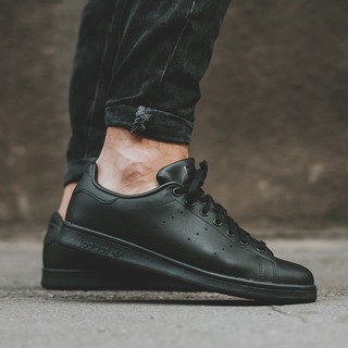 all black stan smiths womens