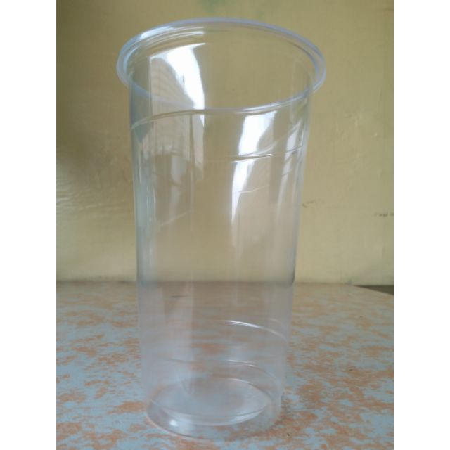 cheap plastic cups