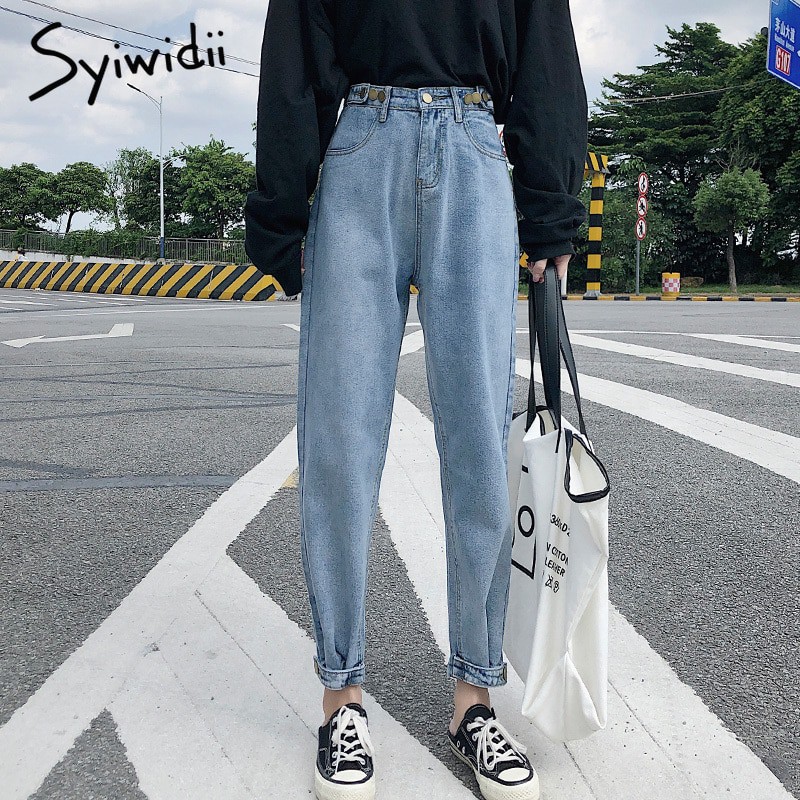 black plus size mom jeans