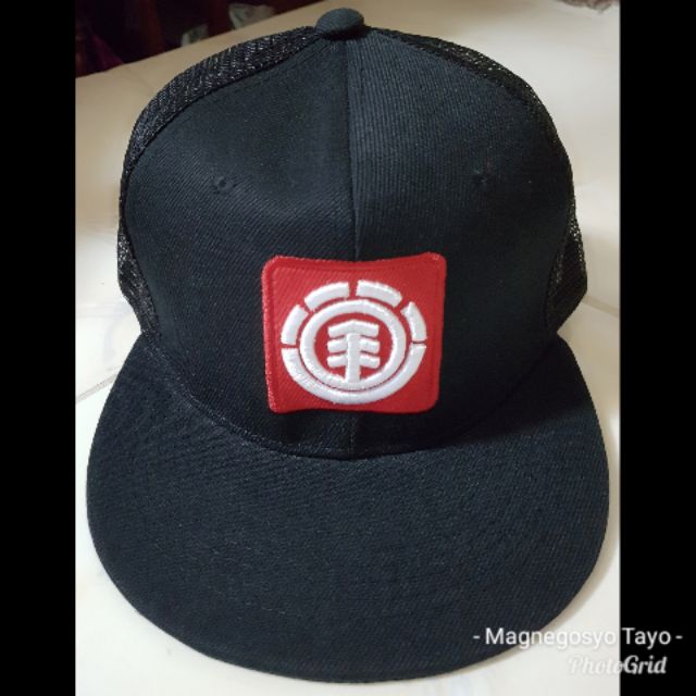 element hat