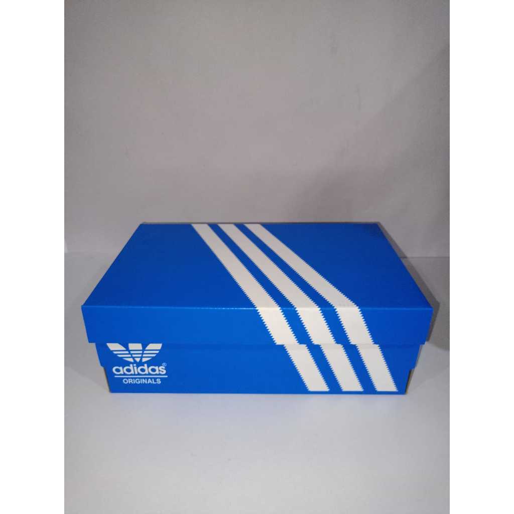 Box adidas original hotsell