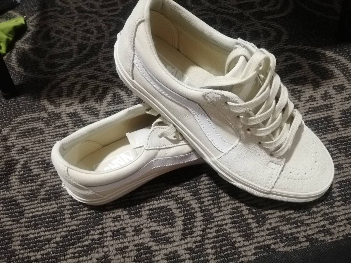 sk8 low contrast bone