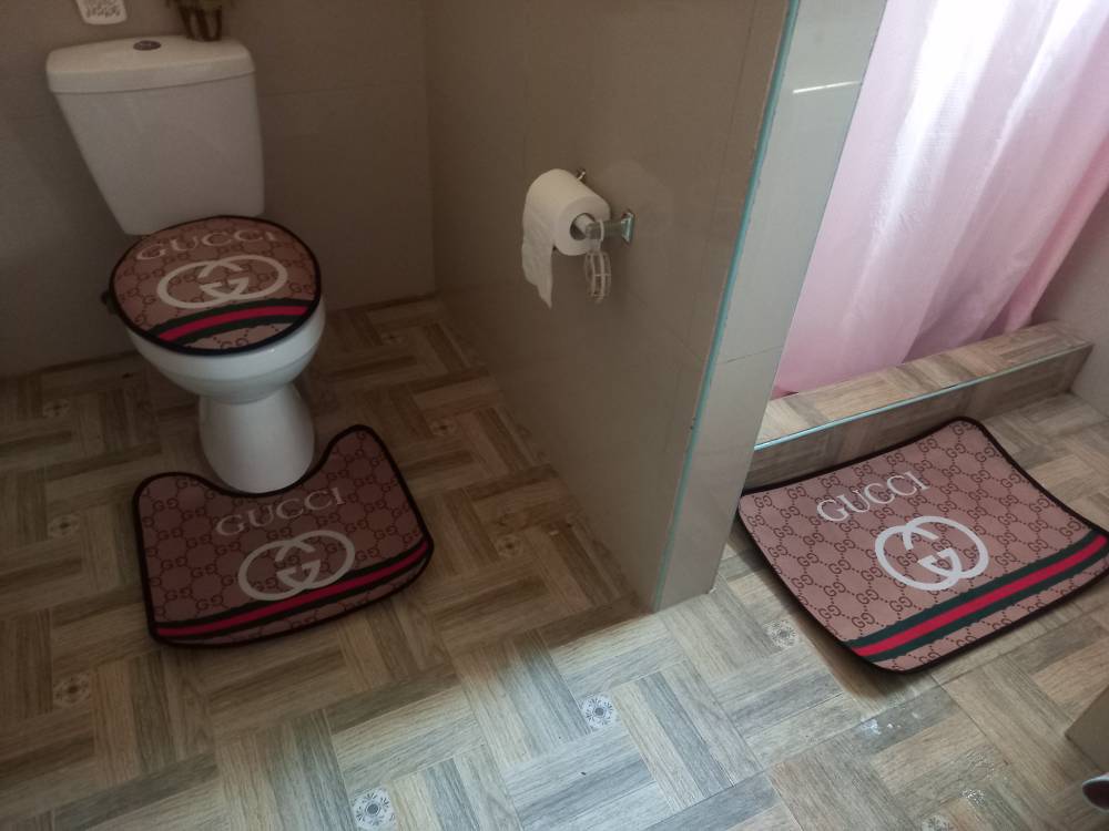 NEW STOCKS) 3in1 Bathroom Non-slip Mat with Garter Designer Rugs Yayamanin Toilet  Mats