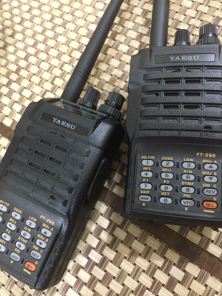 YAESU FT-250R VHF TRANSCEIVER NEW FT 250R