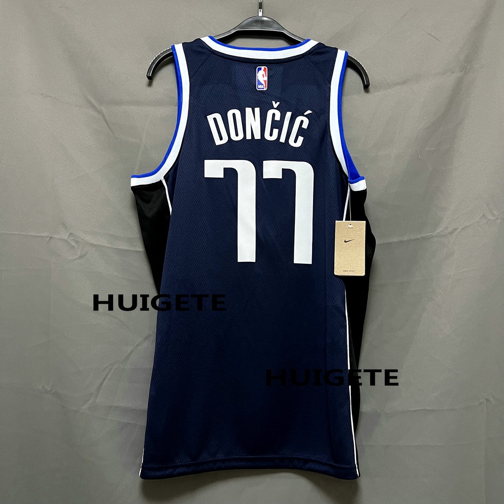 Jordan Youth Dallas Mavericks Statement Swingman 2 Jersey - Luka Doncic - Navy