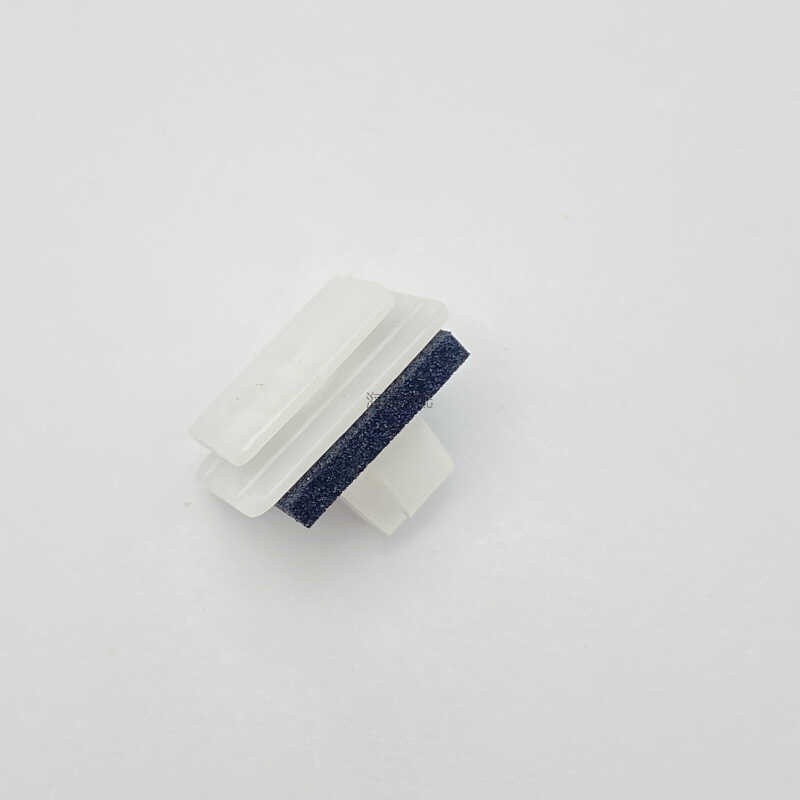 Suitable for Roewe ERX5 W5 MG ZS Ruiteng GS edge skirt lower beam bottom buckle - Image 2