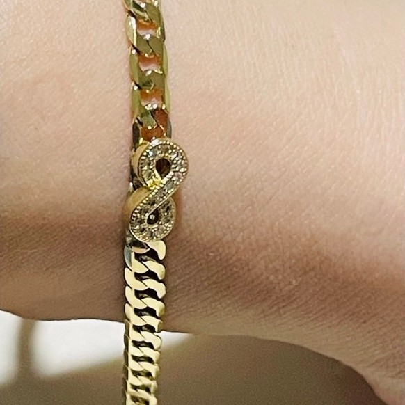 Curb Chain Bracelet | Clover Leaf & Infinity Charms | Diamond Accents | 18K Gold Setting | 16-18cm product photo 3
