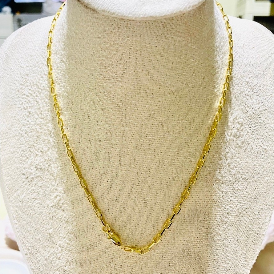 Small Paper Clip Chain Necklace | 16 Inches | 18K Yellow Gold Settings | Round-Cut Links product photo 3