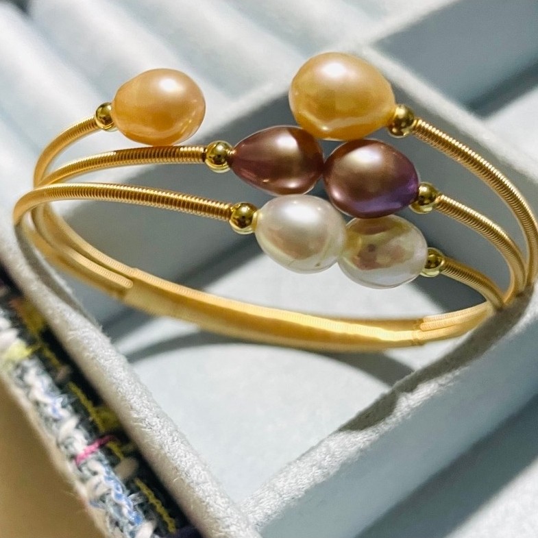 Multi-Tone Freshwater Pearl Wrap Bangle | 18K Gold Setting | Adjustable Open Cuff product photo 3