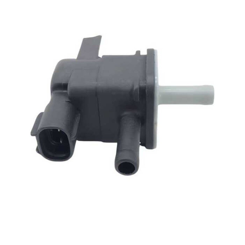 Suitable for Toyota Previa Sienna Alphard Land Cruiser Sequoia Carbon Canister Solenoid Valve