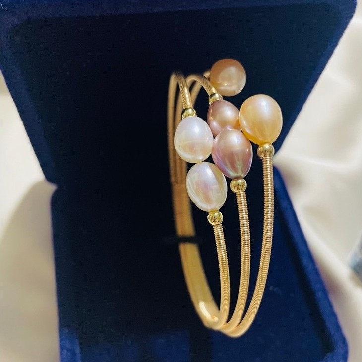 Multi-Tone Freshwater Pearl Wrap Bangle | 18K Gold Setting | Adjustable Open Cuff product photo 1