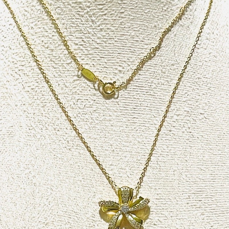 Wild Flower / Windmill-Inspired Pendant Necklace | 18K Yellow Gold Setting | Diamond Accent product photo 4