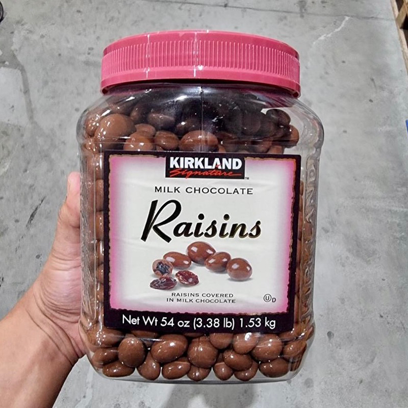 Kirkland Signature Milk Chocolate Covered Raisins 1.53kg,