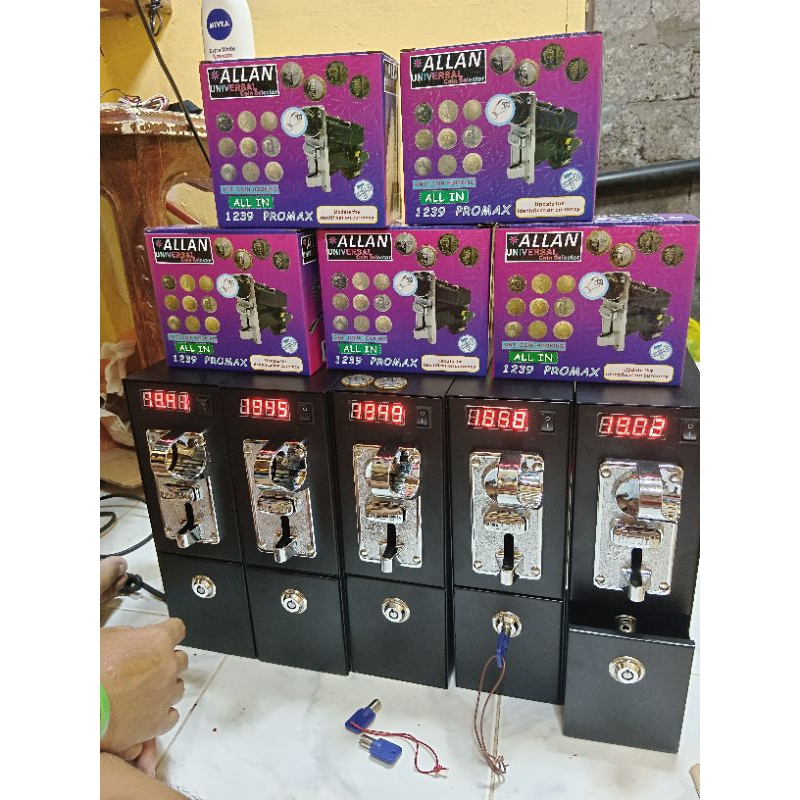 NEW UNIVERSAL COINSLOT 1-5-10-20 NEW AND OLD COINS ACCEPTED - Image 5