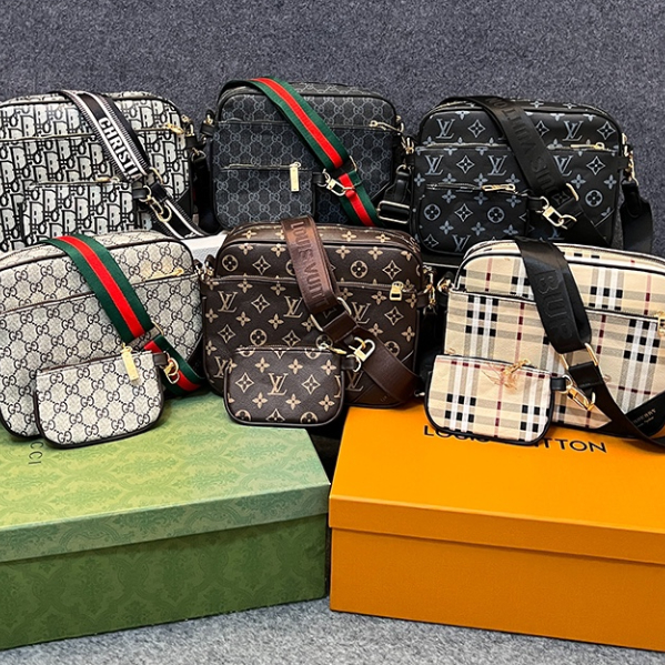 The Many Celebrities and Influencers with Their Gucci 1955 Horsebit Bags -  PurseBlog