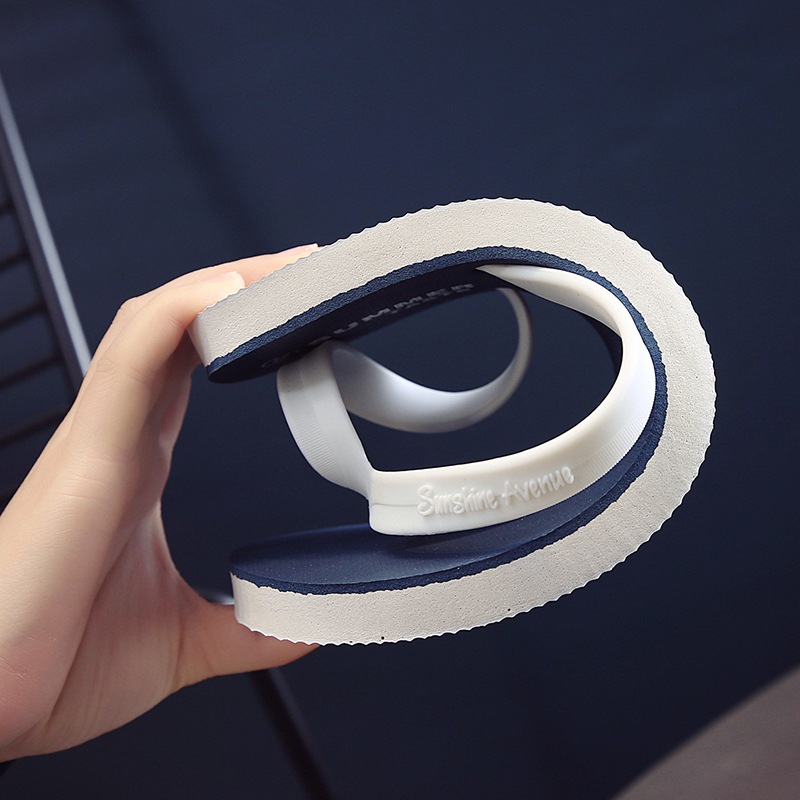 New men's outdoor summer fashion wear personality Korean style beach flip flops — view 3