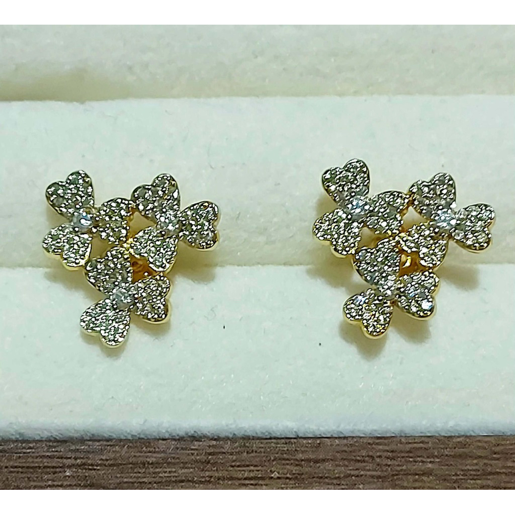VCA-Inspired Cluster Stud Earrings with Diamonds product photo 2