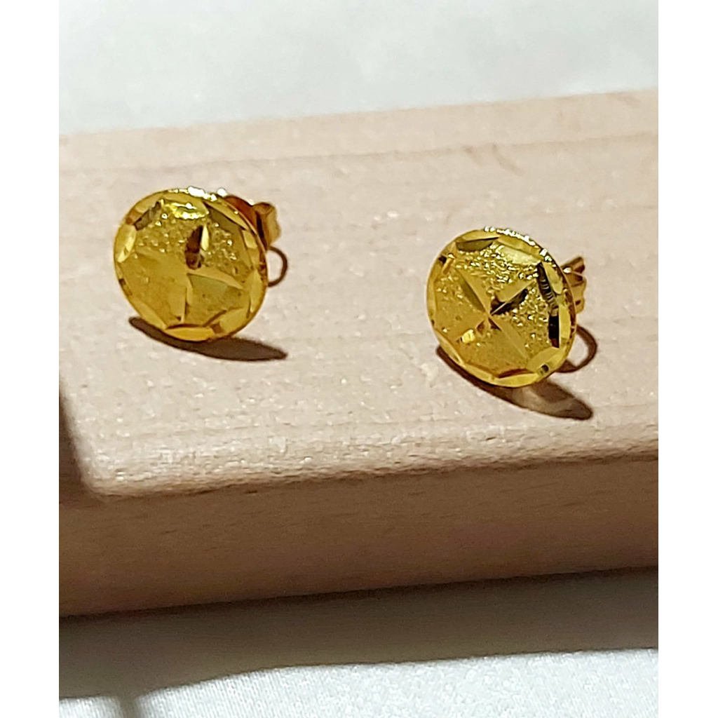 Simple Textured Round Stud Earrings product photo 3