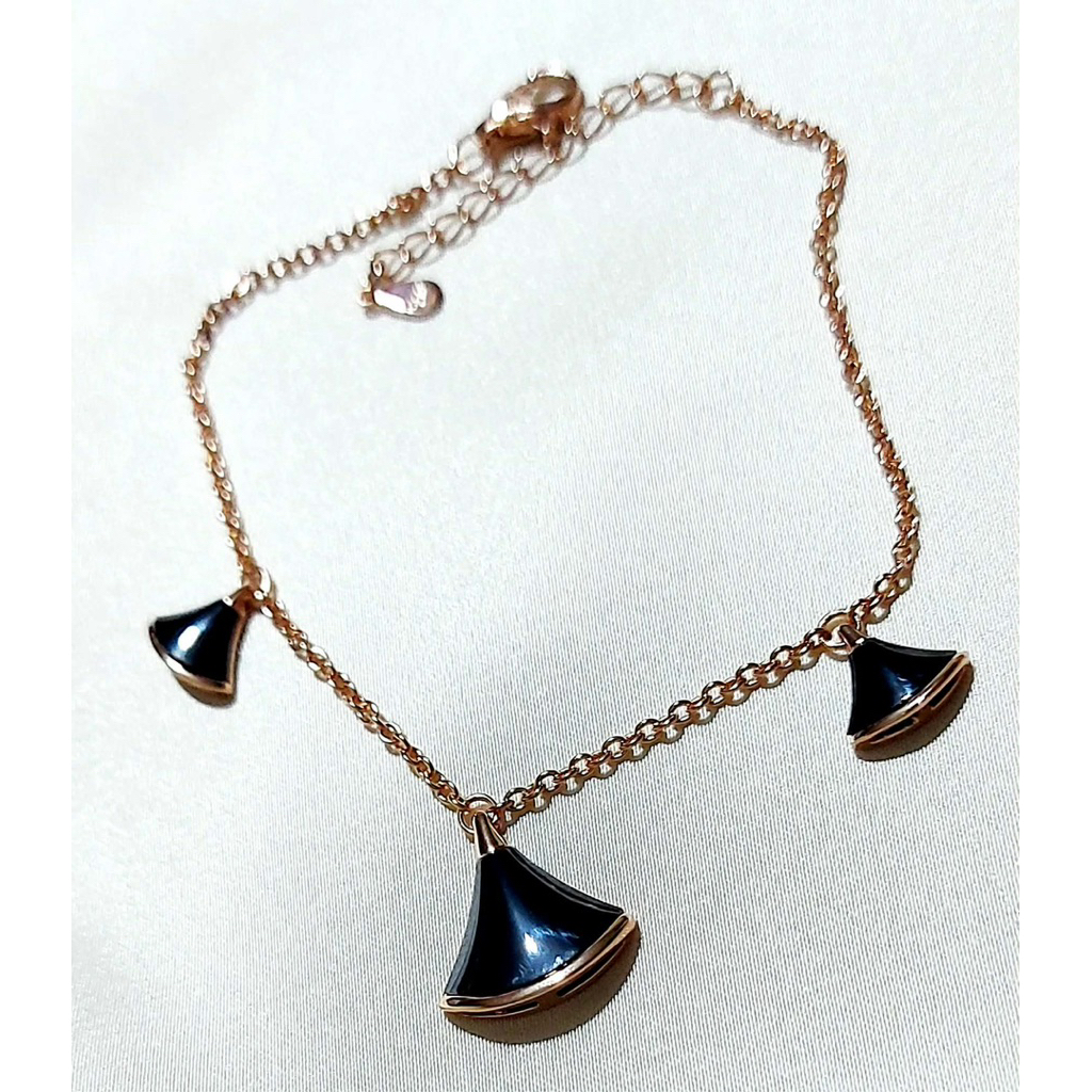 Champagne Divas Dream Bracelet | Black Onyx & 18K Gold Vermeil product photo 1