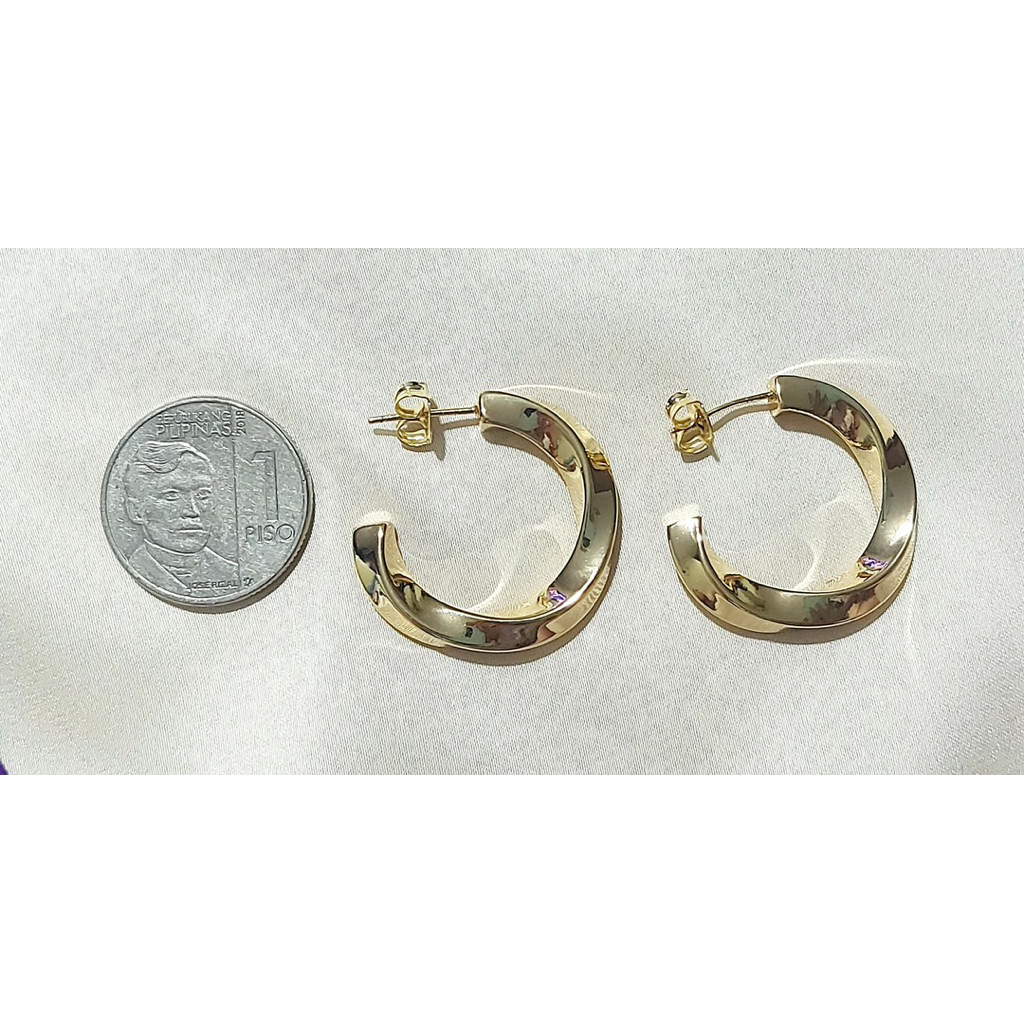 Medium Size Twisted Loop/Stud Earrings product photo 4