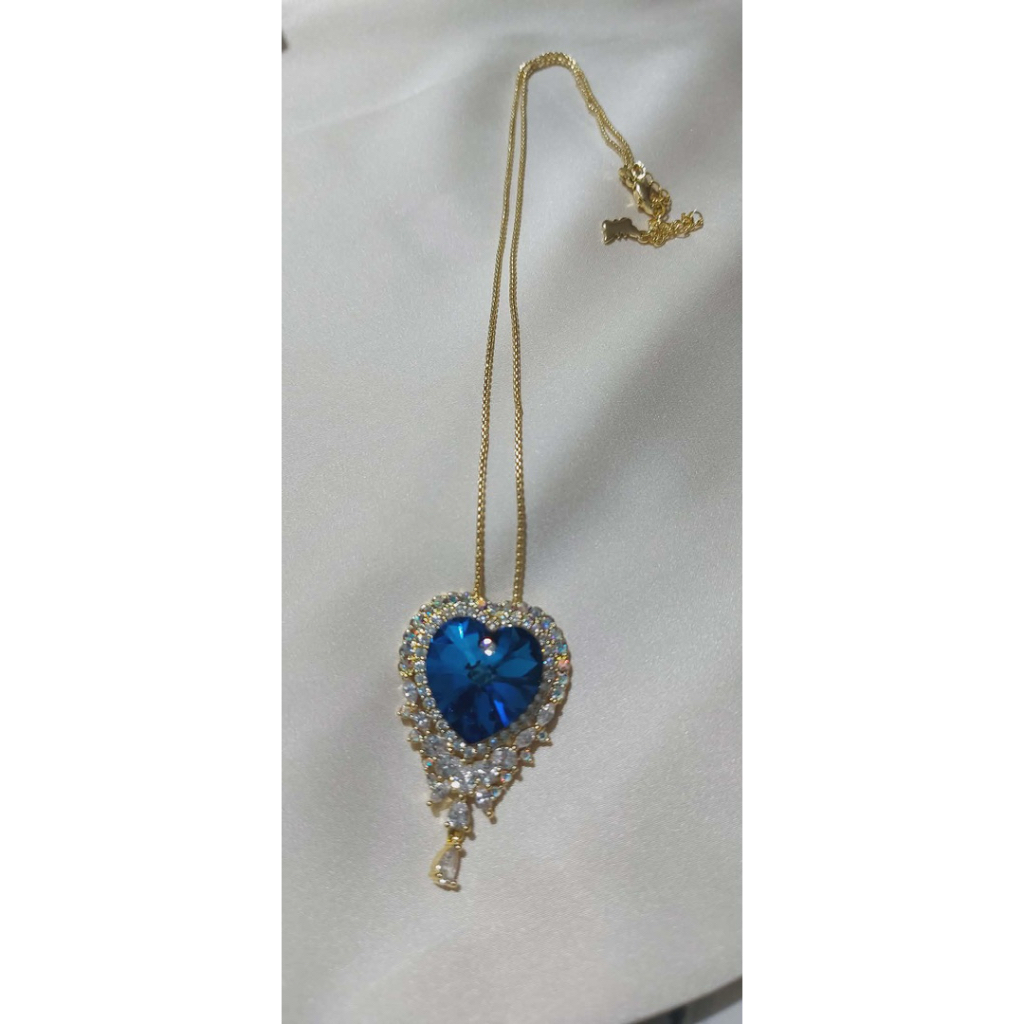 Aqua Heart Medallion Necklace in Yellow Gold Setting | Adjustable 16–18 Inches product photo 3