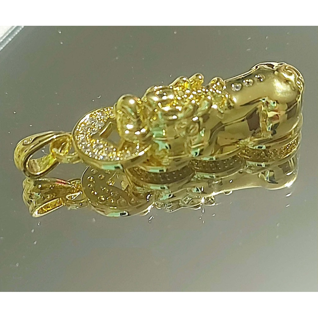 Elegant Pi Yao with Coin Pendant | Pavé Diamond Accents | Yellow Gold Setting product photo 3