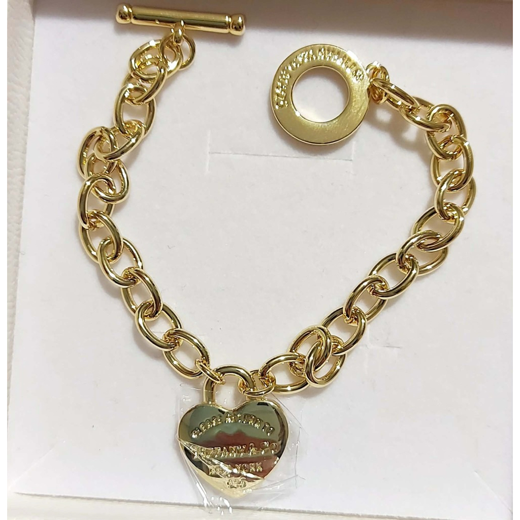 Heart Charm Chunky Chain Bracelet | Gold-Tone | Toggle Clasp product photo 3