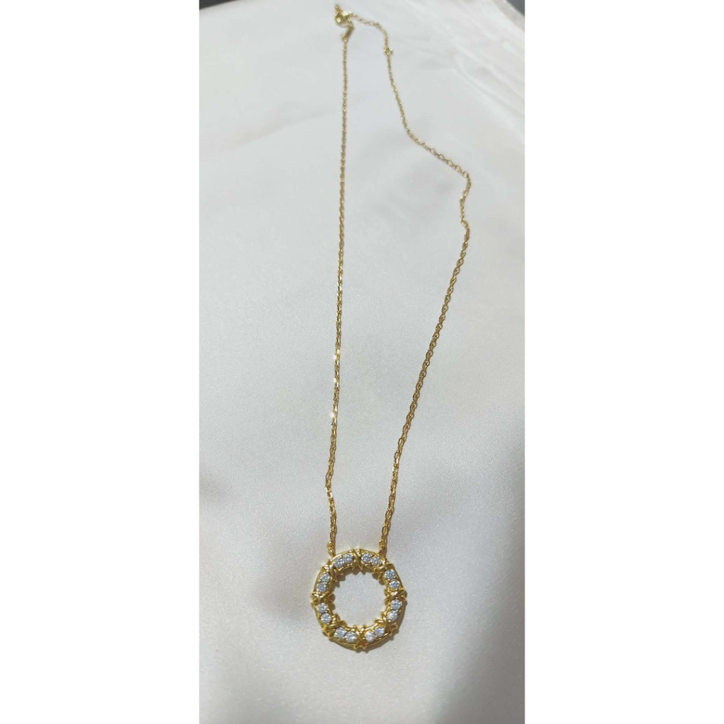SixteenStone Circle Pendant Necklace | 18K Yellow Gold | Diamond Accents product photo 5