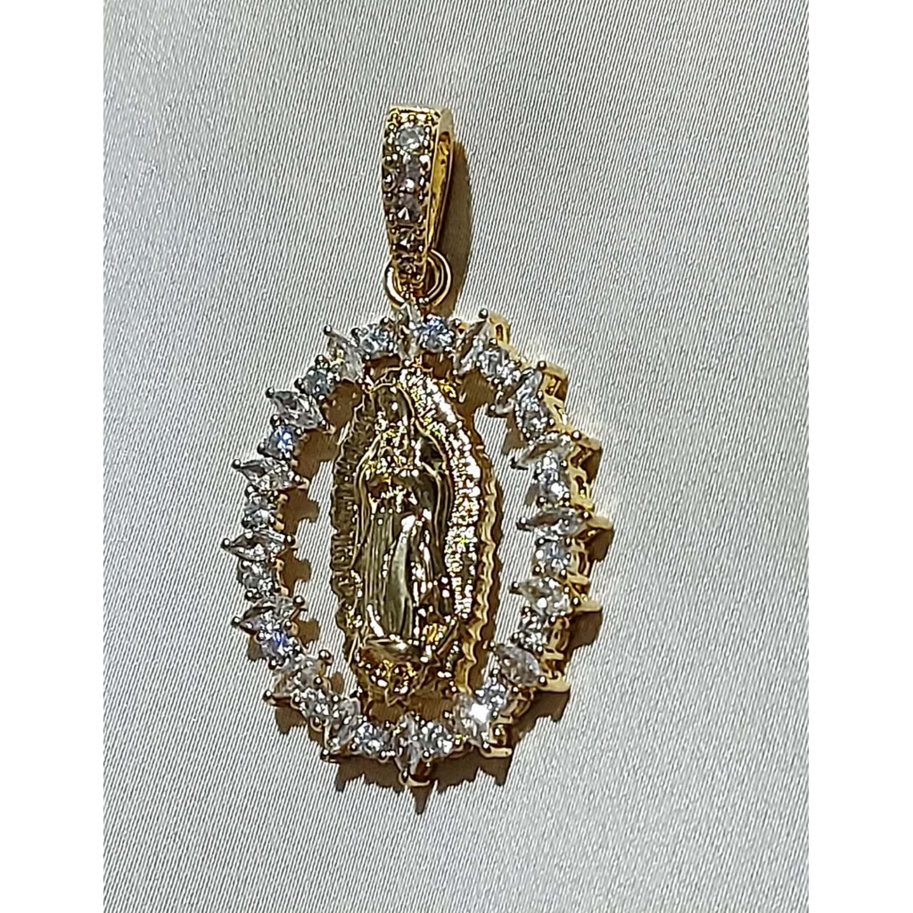 Virgin Mary Simulated Diamond Pendant| Yellow Gold Setting product photo 2