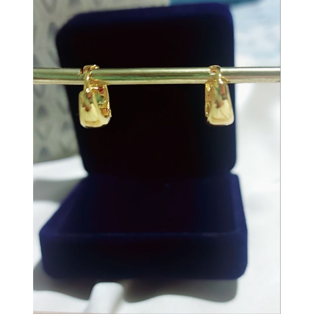 Huggies Earrings JapanGold