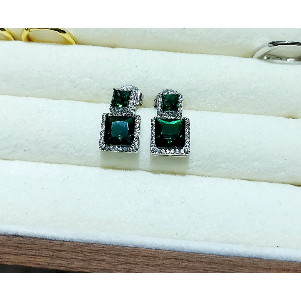 2 Square Emerald Green Drop Earrings with Diamonds – Platinum Vermeil product photo 1