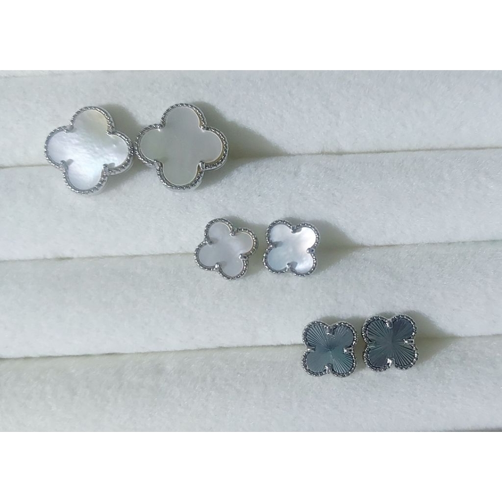 Clover stud Earring Mother of Pearl/ laser style accent