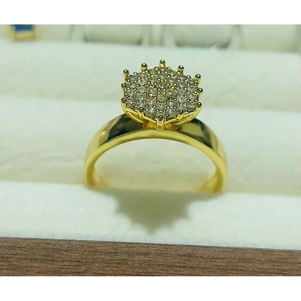 Diamond Cluster Halo Ring – Yellow Gold (Size 8) product photo 1